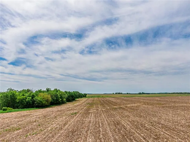 $1,331,000 | 1051 Eisenhower Road, Princeton, KS 66078