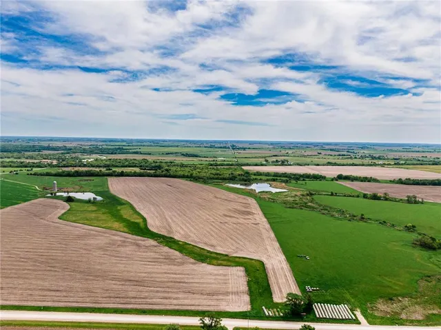 $1,331,000 | 1051 Eisenhower Road, Princeton, KS 66078