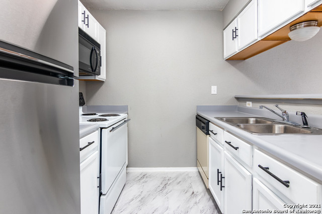 10527 Perrin Beitel Road, Unit B209 San Antonio, TX 78217 - Photo 4 of 23