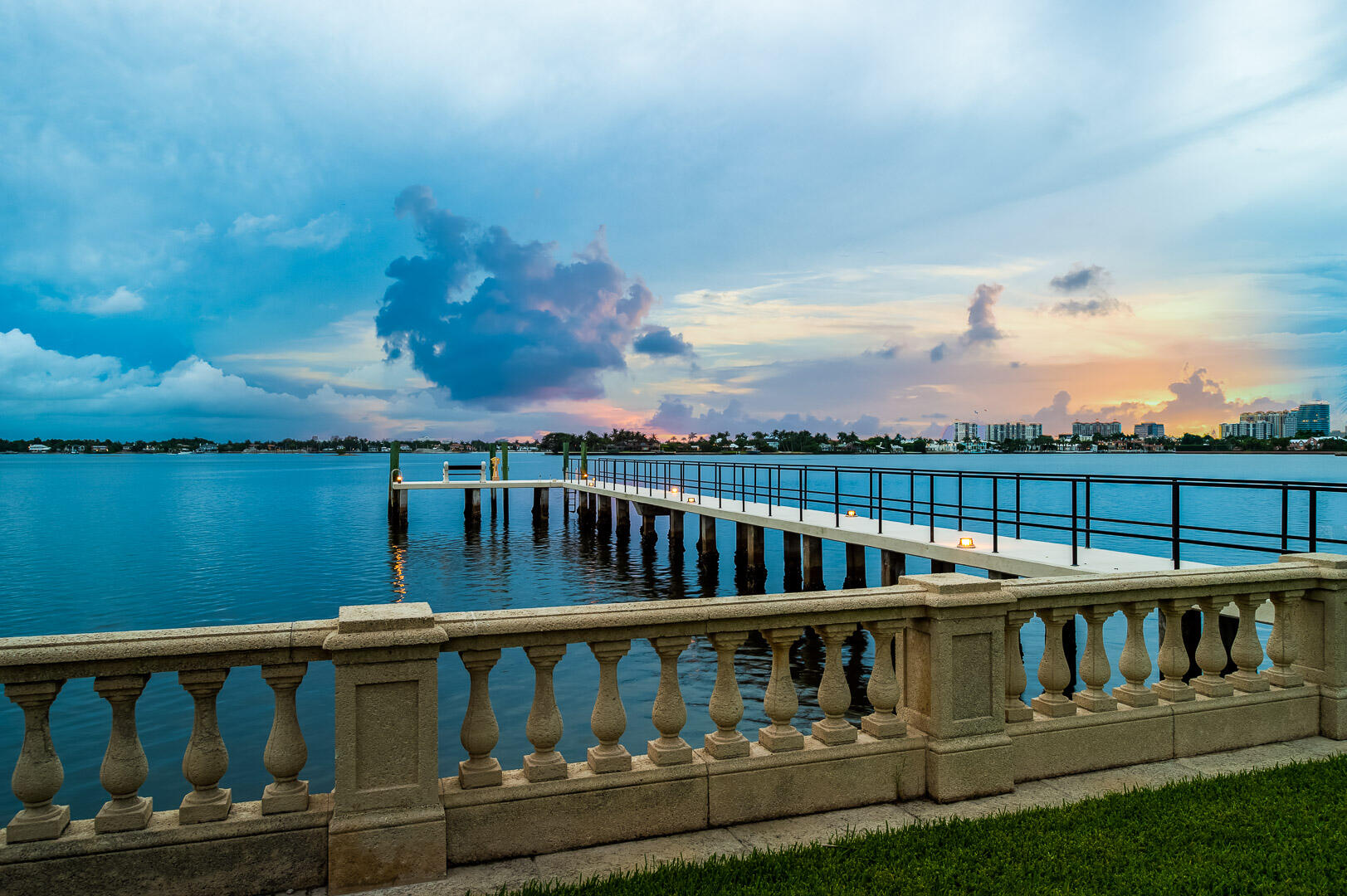 790 South County Road Palm Beach, FL 33480 - Photo 13 of 15 a view of a balcony with chairs