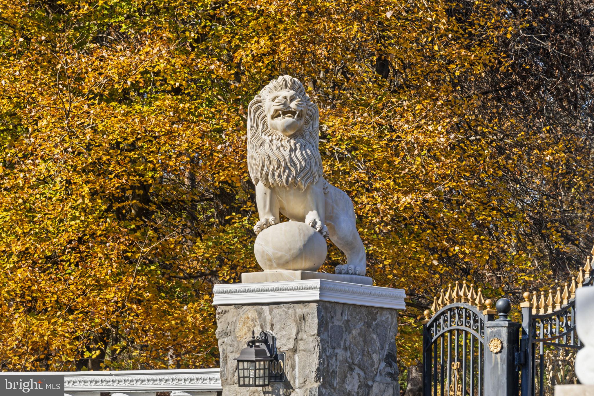 10900 Sunset Hills Road Reston, VA 20190 - Photo 4 of 62 Marble lions by gate
