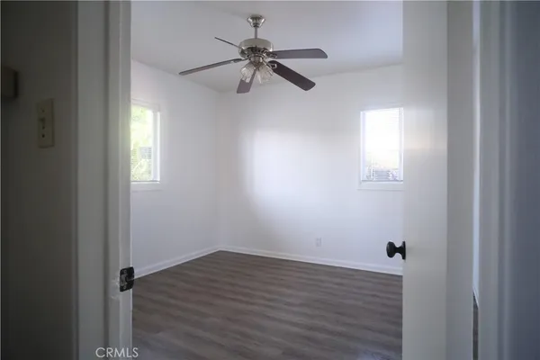 $1,000 | 14932 Roscoe Boulevard, Panorama City, CA 91402