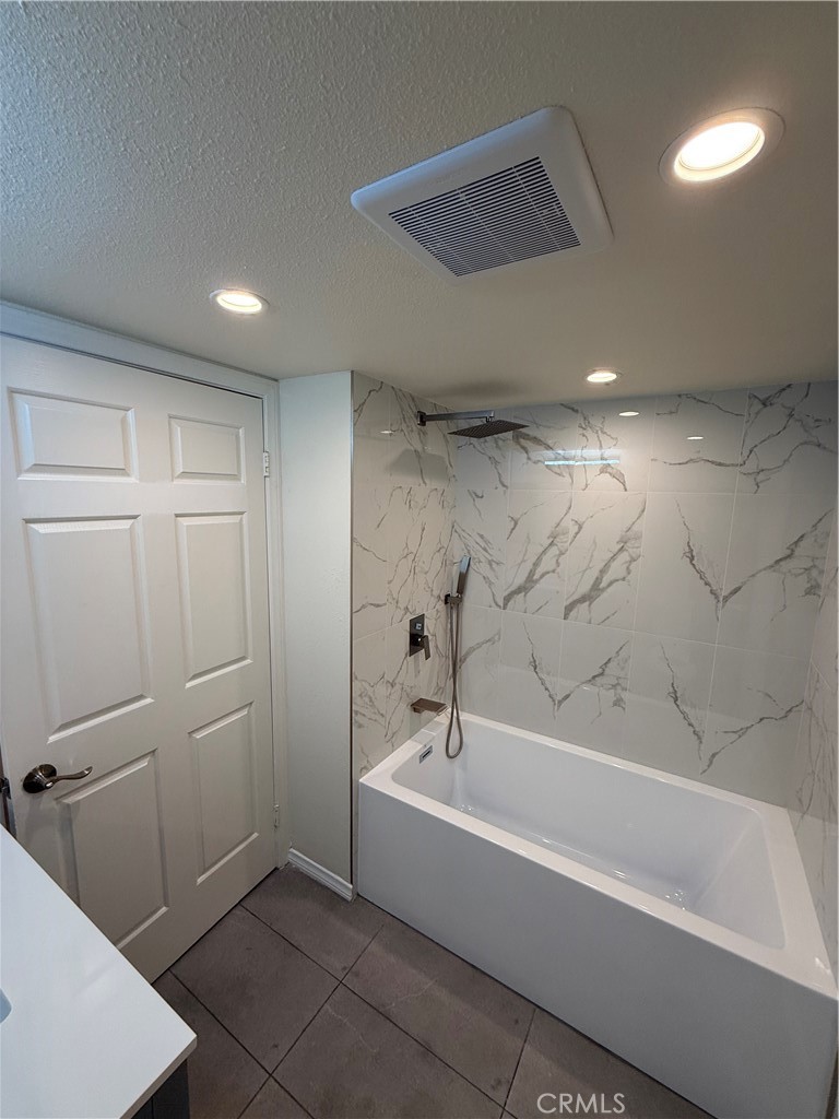 116 West Maple Street, Unit 6 Glendale, CA 91204 - Photo 17 of 19 BATHROOM 2