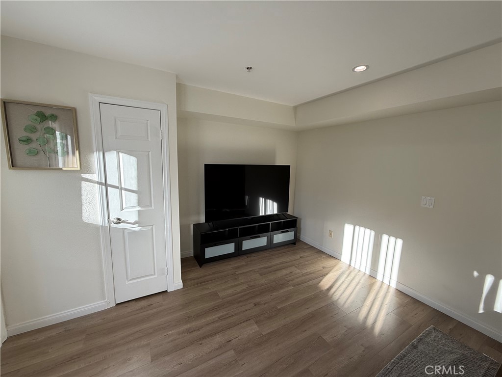 116 West Maple Street, Unit 6 Glendale, CA 91204 - Photo 8 of 19