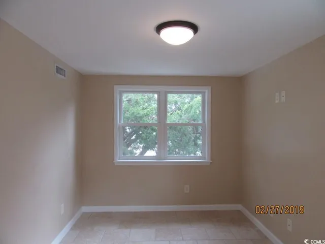 $1,750 | 205 5th Avenue North, Unit UPSTAIRS, North Myrtle Beach, SC 29582