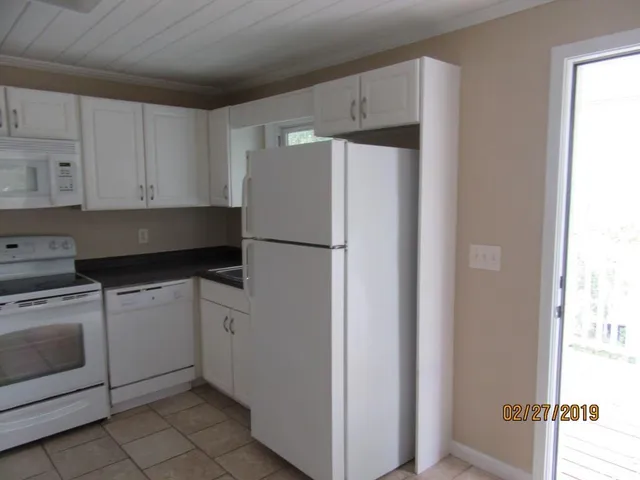 $1,750 | 205 5th Avenue North, Unit UPSTAIRS, North Myrtle Beach, SC 29582