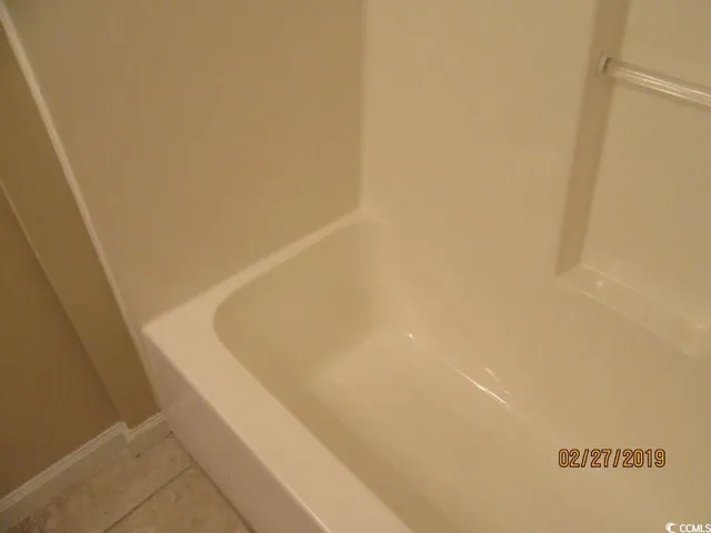 $1,750 | 205 5th Avenue North, Unit UPSTAIRS, North Myrtle Beach, SC 29582