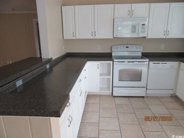 $1,750 | 205 5th Avenue North, Unit UPSTAIRS, North Myrtle Beach, SC 29582