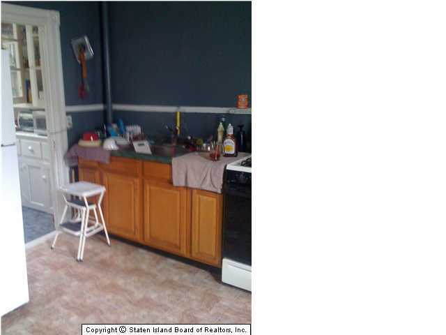 93 Roe Street Staten Island, NY 10310 - Photo 3 of 5 Additional Photo