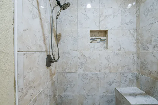 $1,250 | 2121 El Paseo Street, Unit 1805, Houston, TX 77054