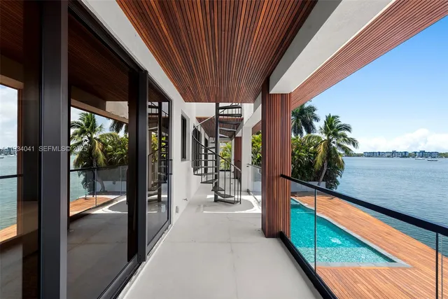 $13,995,000 | 3209 Northeast 169th Street, North Miami Beach, FL 33160