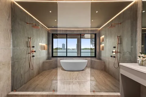 $13,995,000 | 3209 Northeast 169th Street, North Miami Beach, FL 33160