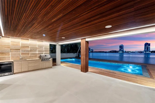 $13,995,000 | 3209 Northeast 169th Street, North Miami Beach, FL 33160