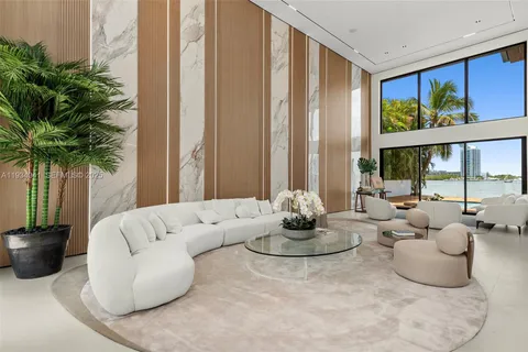 $13,995,000 | 3209 Northeast 169th Street, North Miami Beach, FL 33160