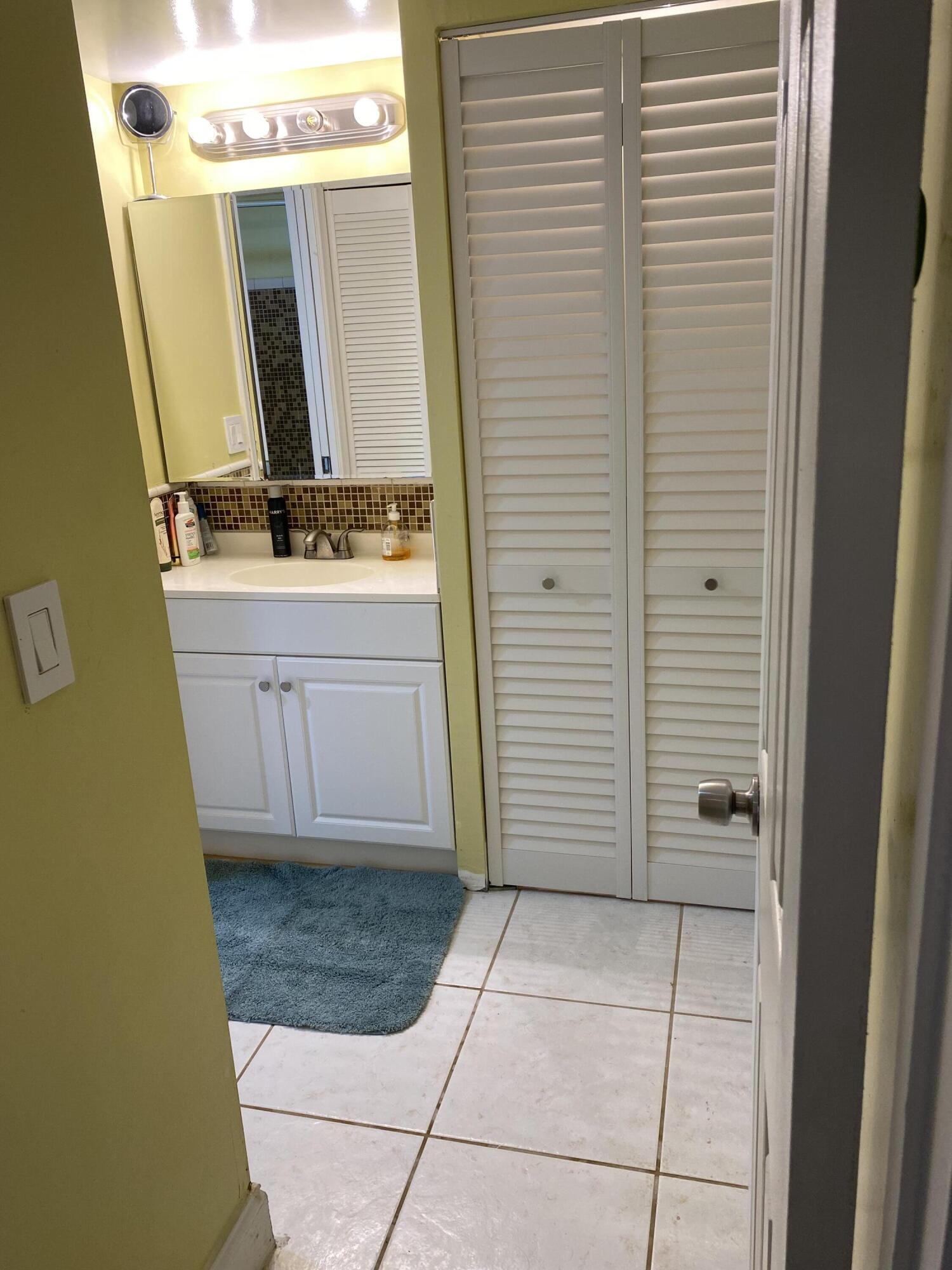 2645 Albatross Road North, Unit A Delray Beach, FL 33444 - Photo 22 of 32 IMG-3786
