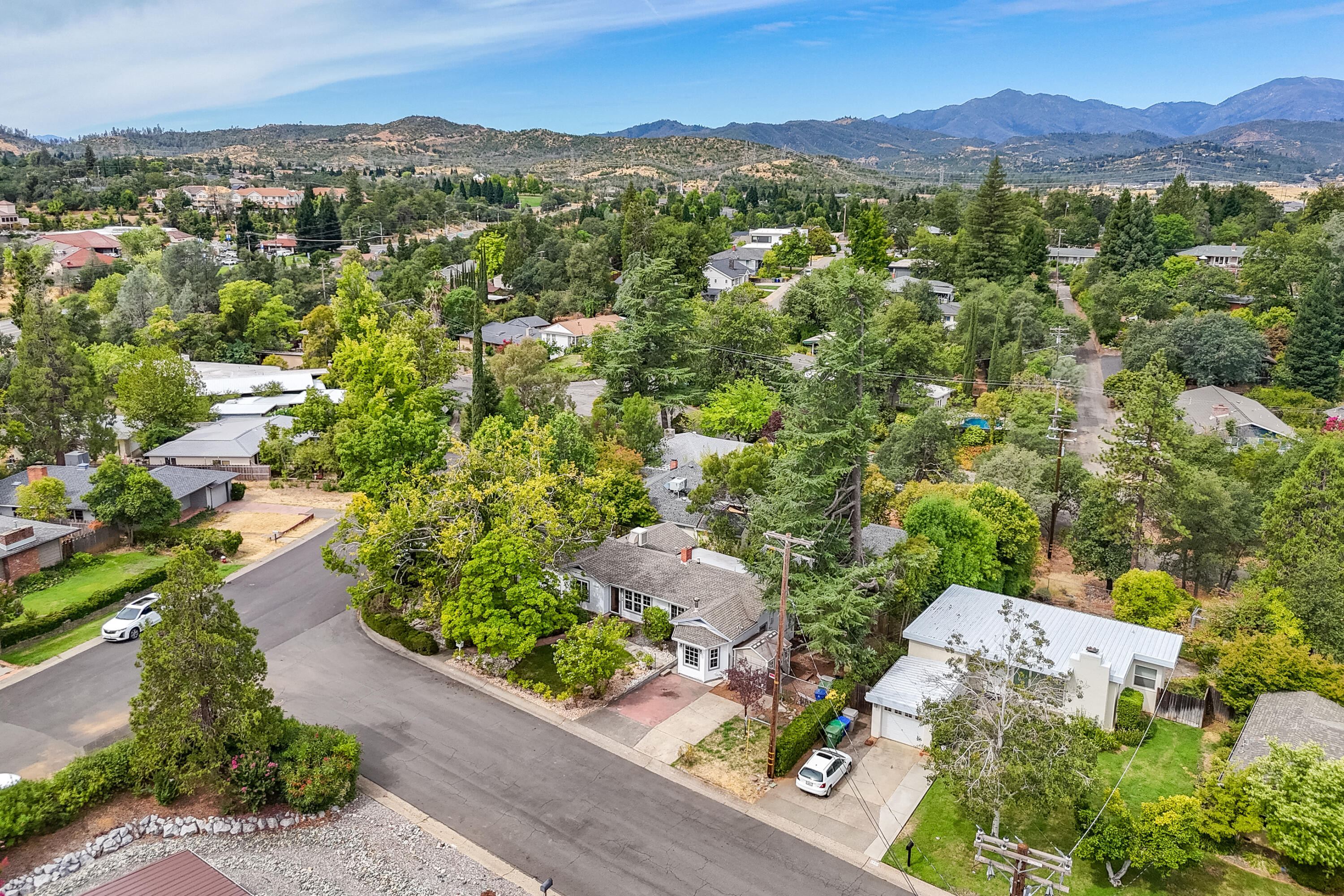 3500 Longview Avenue Redding, CA 96001 - Photo 25 of 25 an aerial view of a city with lots of residential buildings