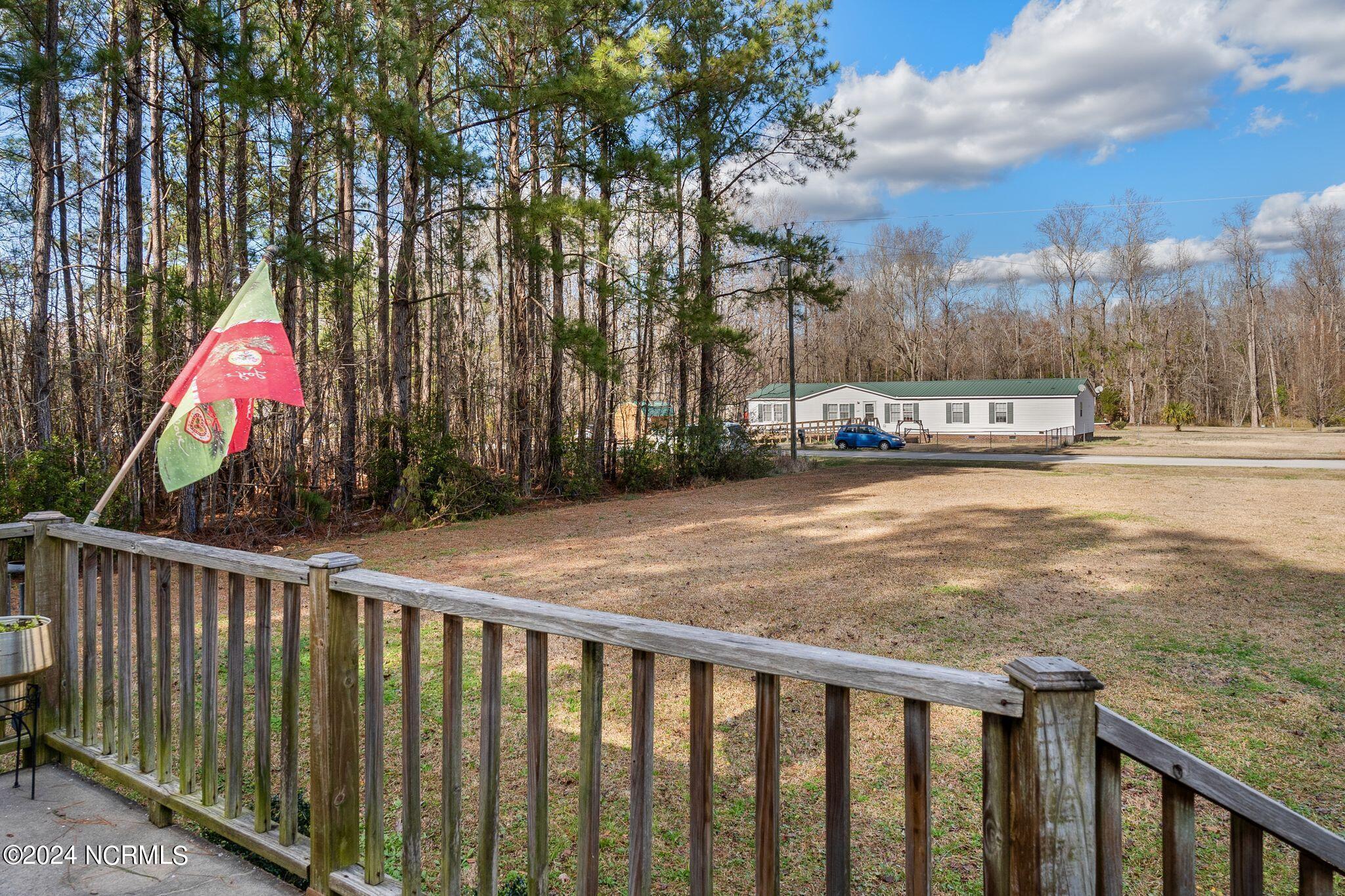 242 Shingle Brook Road New Bern, NC 28560 - Photo 14 of 49 Front