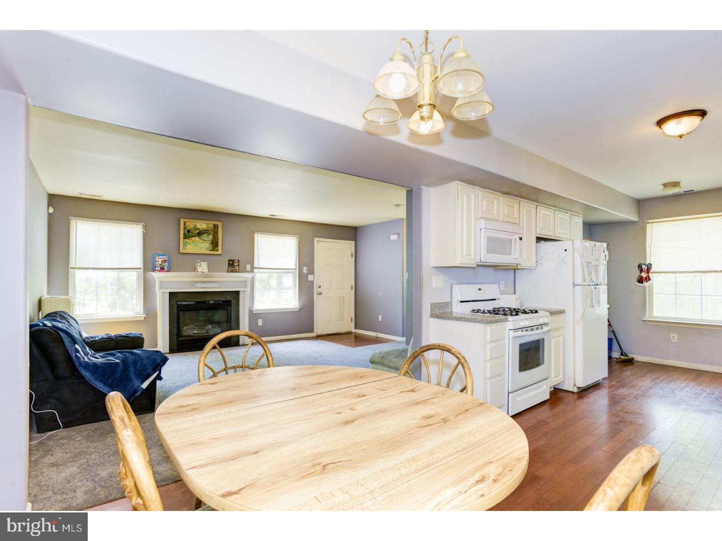 505 South Fairview Street Riverside, NJ 08075 - Photo 8 of 19 Dining Room