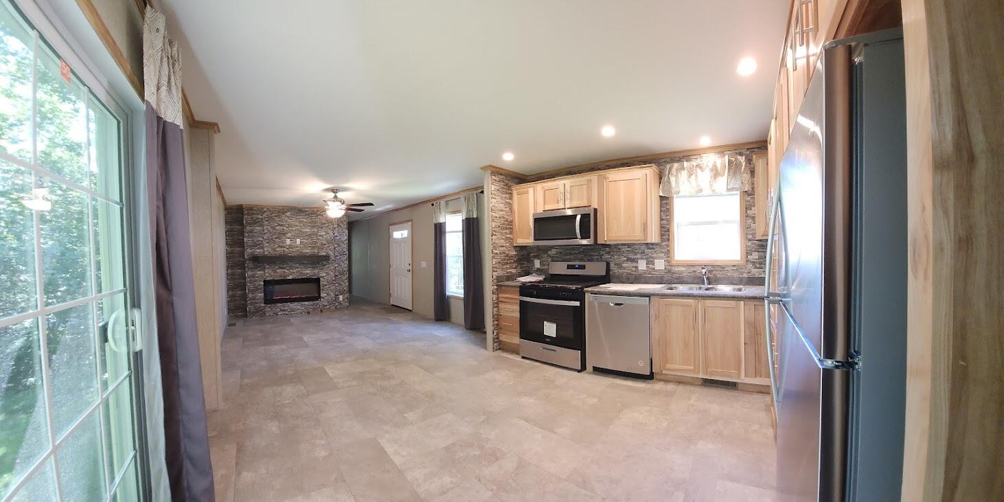 29 Maple Lane Kenduskeag, ME 04450 - Photo 6 of 18 Living