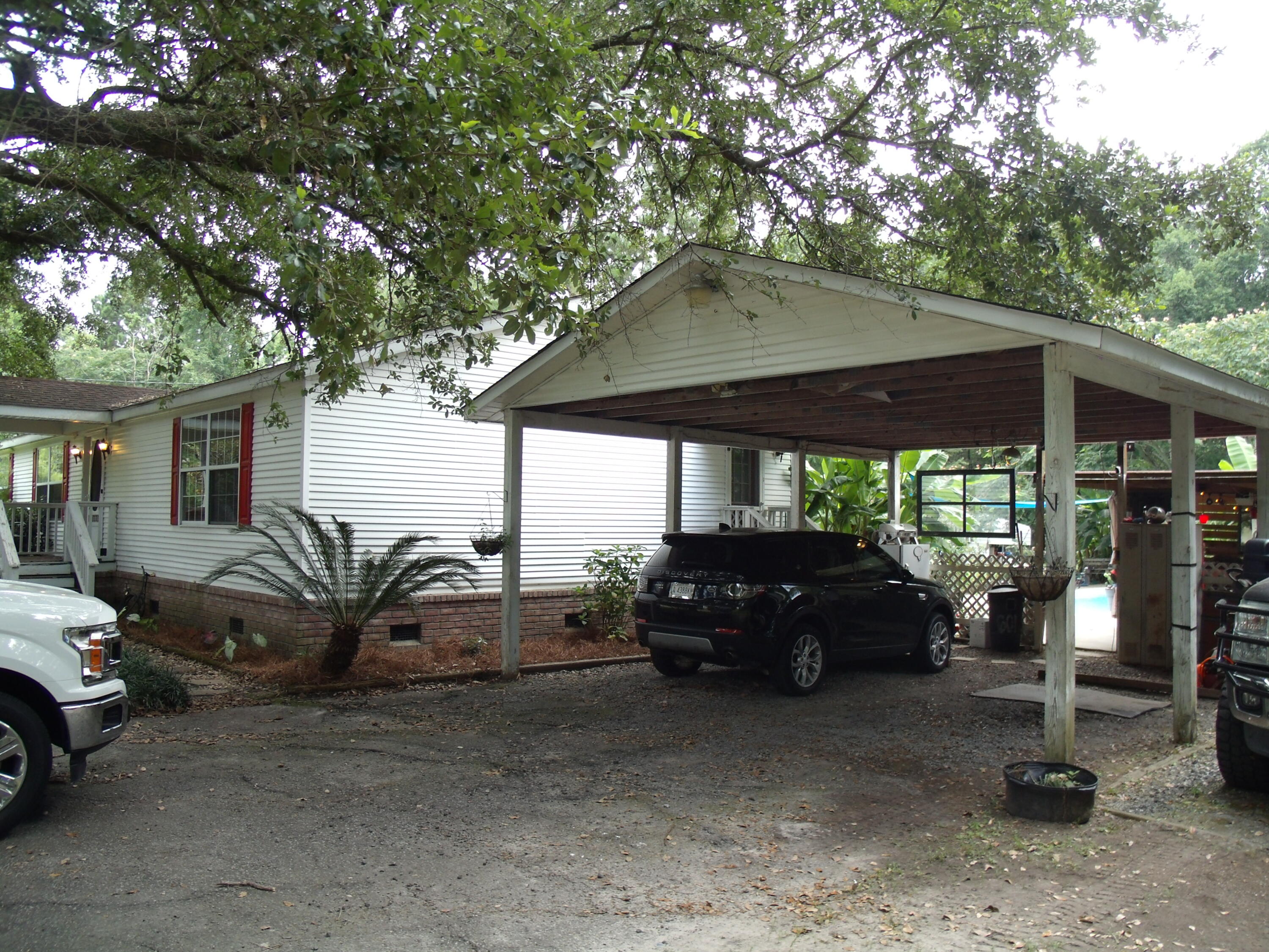 145 Reed Street Summerville, SC 29483 - Photo 3 of 40 GEDC6123