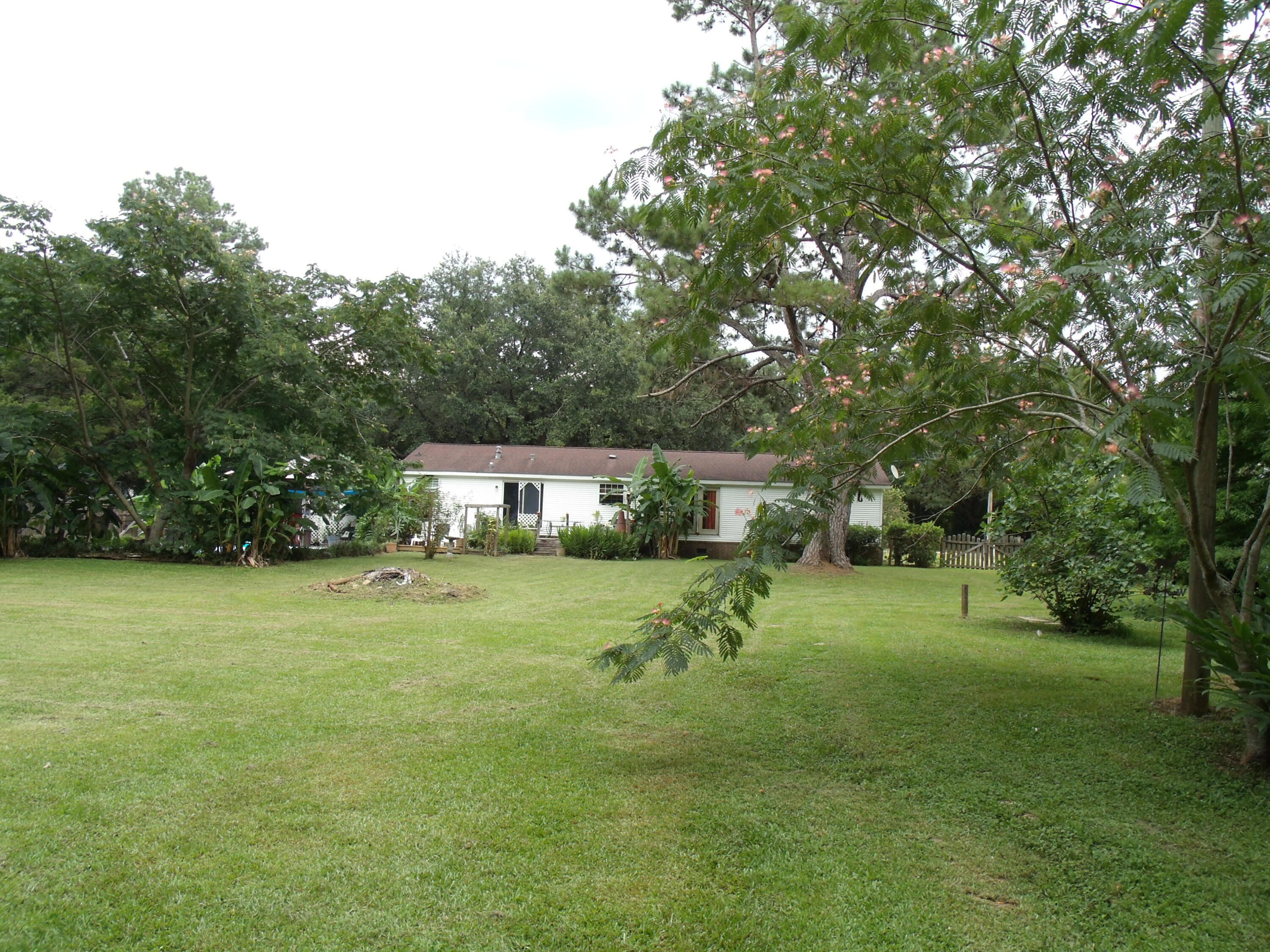 145 Reed Street Summerville, SC 29483 - Photo 10 of 40 GEDC6132