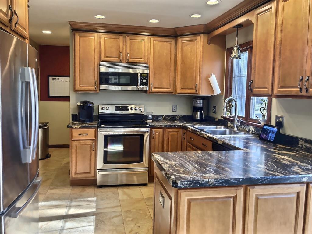 10 Brooks Bend Road Plattsburgh, NY 12901 - Photo 3 of 16 Gallery Image 3