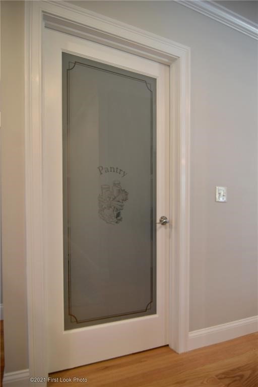 1588 Bulgarmarsh Road Tiverton, RI 02878 - Photo 9 of 27 Gallery Image 9
