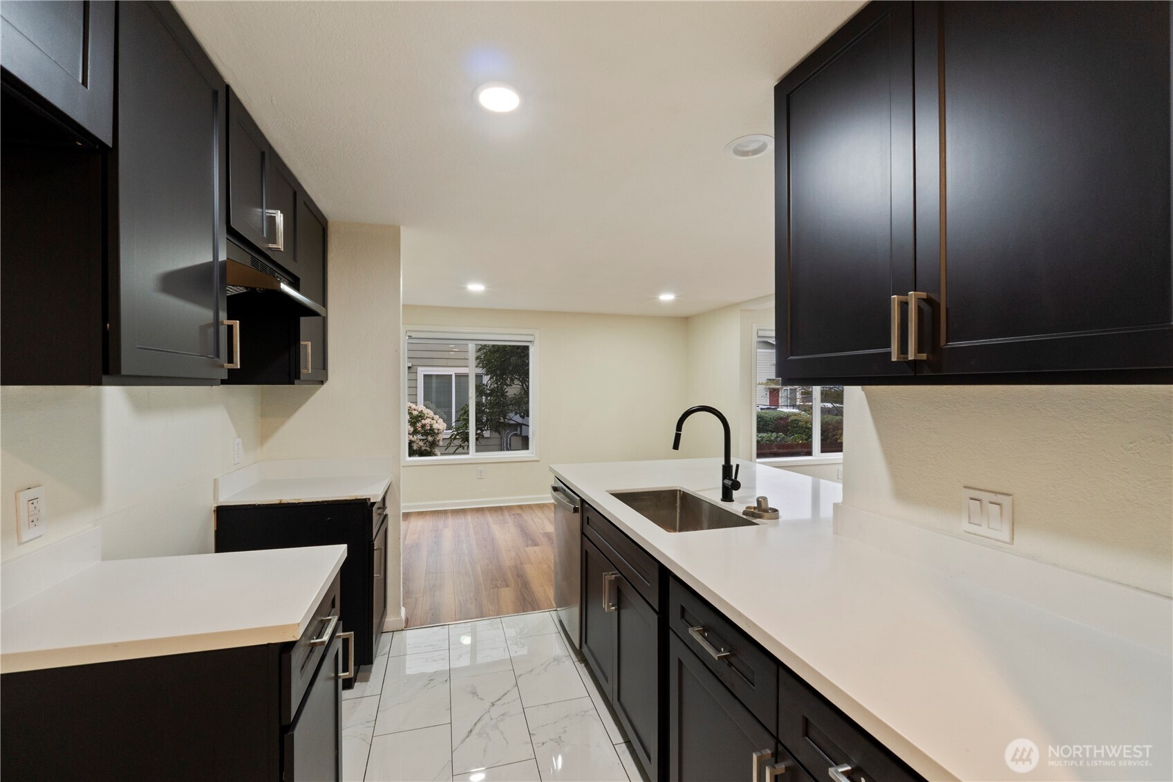 2902 13th Street, Unit 3B Everett, WA 98201 - Photo 10 of 19