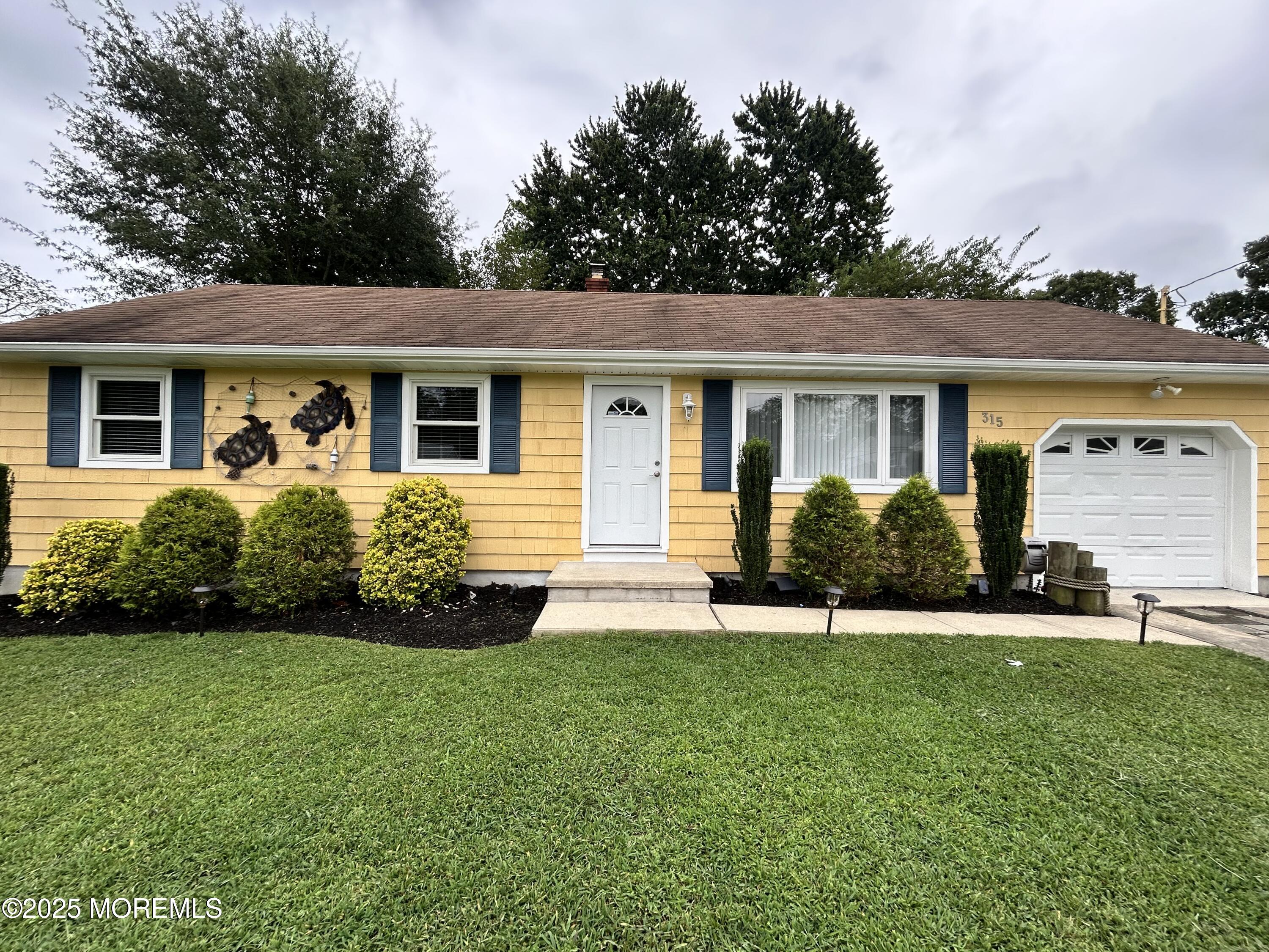 315 Constitution Drive Forked River, NJ 08731 - Photo 1 of 23 Front - close up