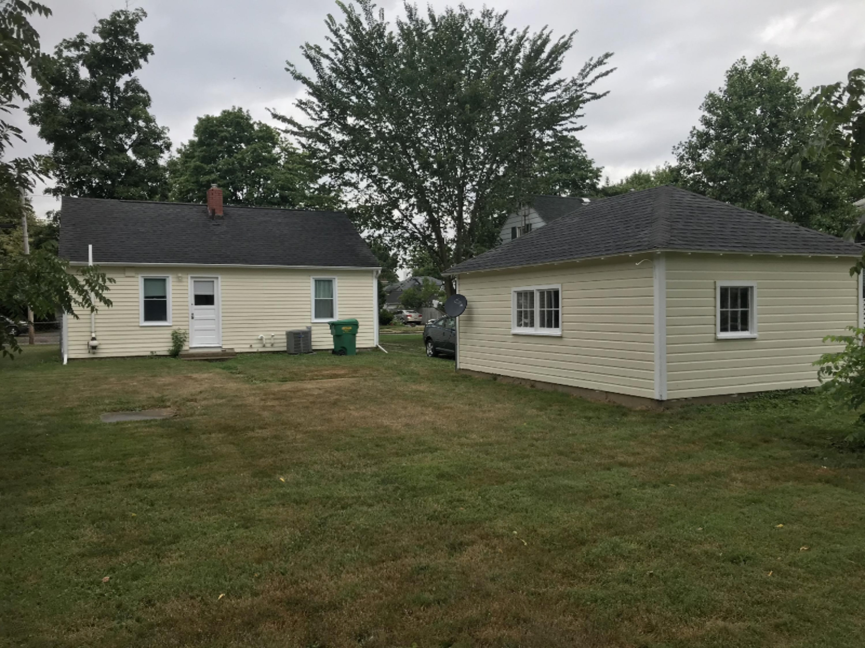 308 South Hooker Avenue Three Rivers, MI 49093 - Photo 15 of 16 IMG_2394