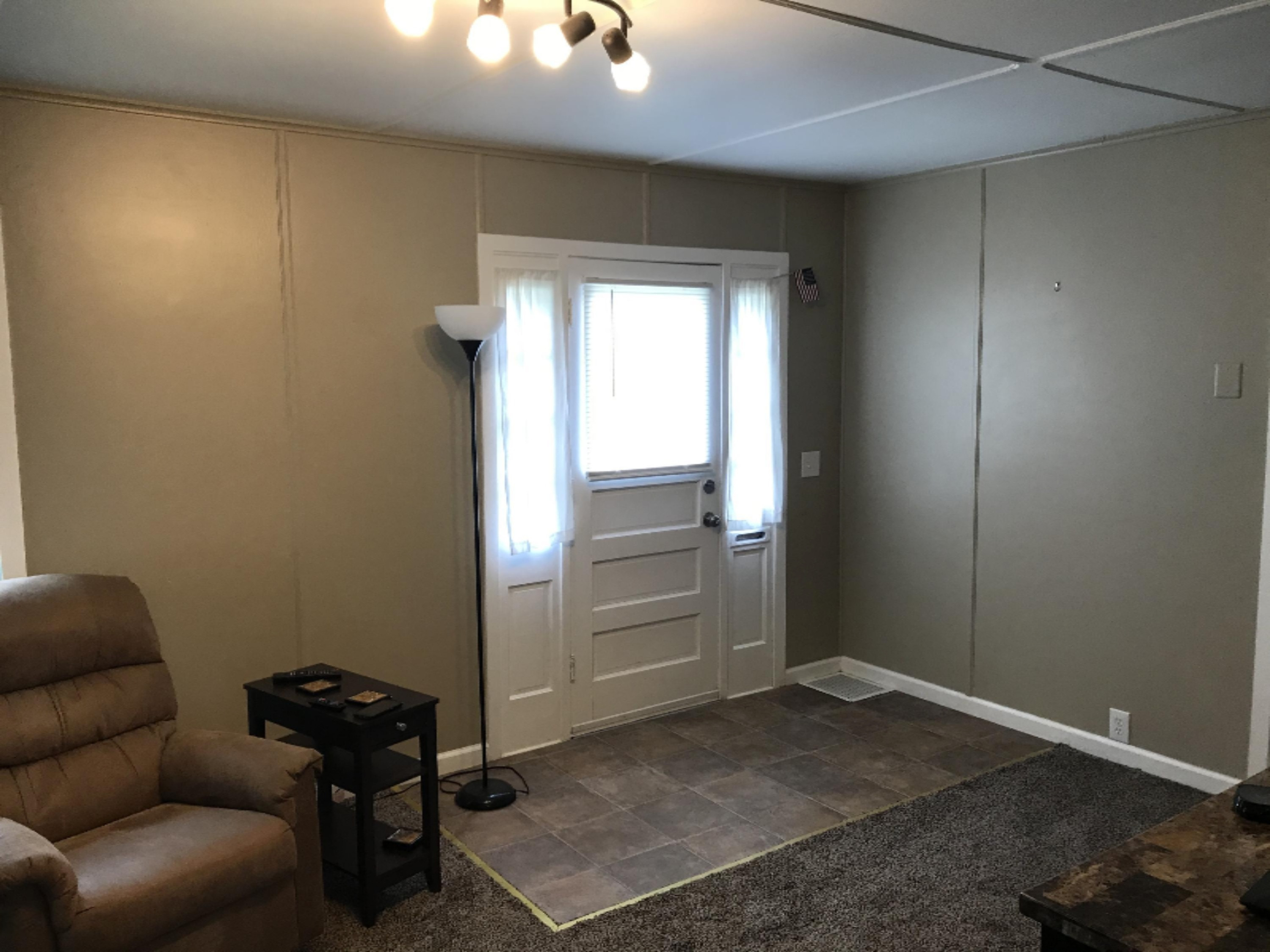 308 South Hooker Avenue Three Rivers, MI 49093 - Photo 5 of 16 IMG_2380