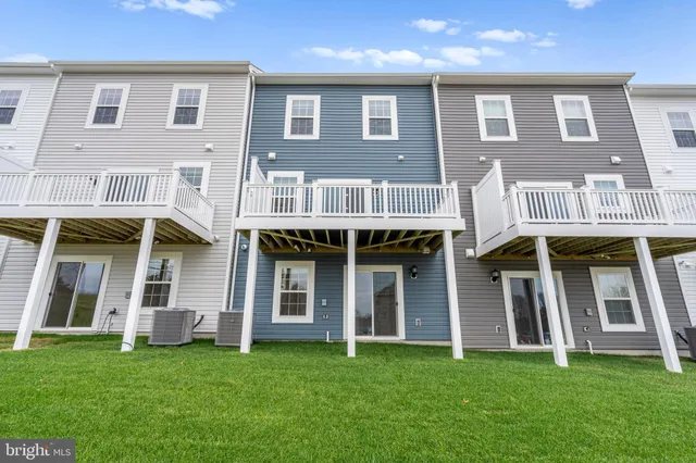 $3,395 | 502 Downswing Road, Baltimore, MD 21208