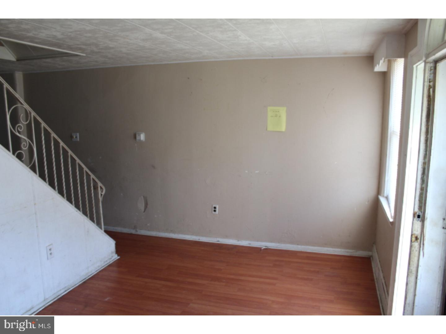 976 Trent Road Camden, NJ 08104 - Photo 3 of 12 Gallery Image 3