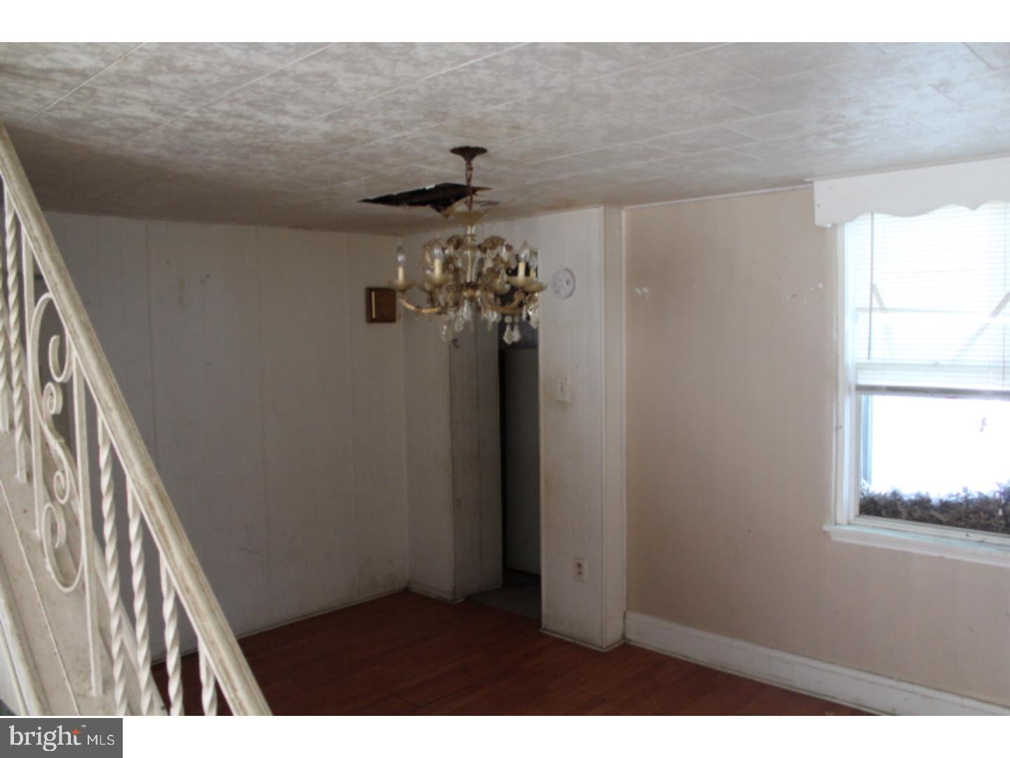 976 Trent Road Camden, NJ 08104 - Photo 5 of 12 Gallery Image 5