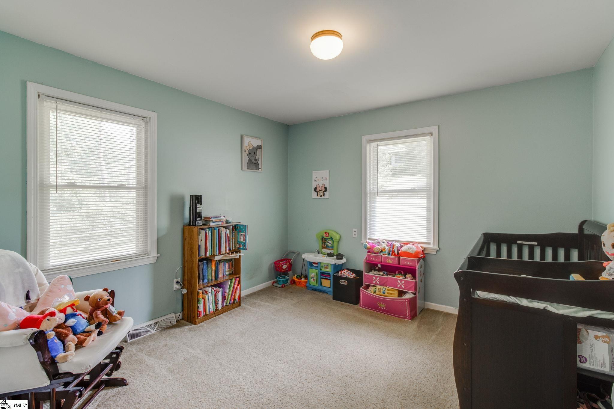 309 Jamestown Road Easley, SC 29640 - Photo 15 of 36