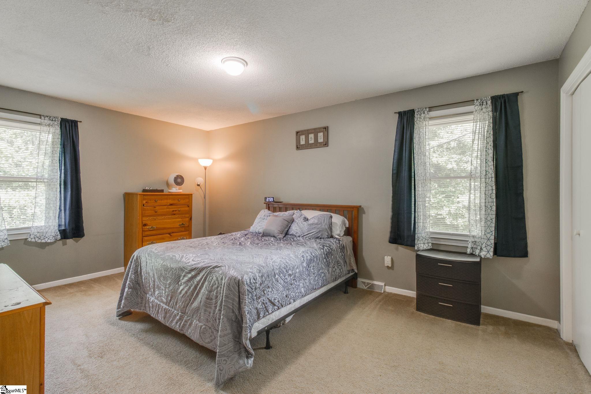 309 Jamestown Road Easley, SC 29640 - Photo 20 of 36