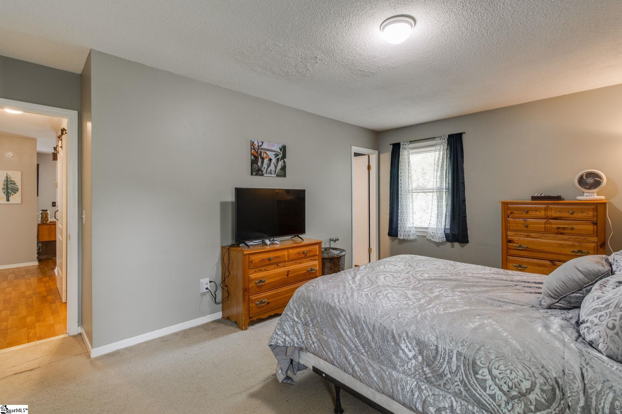 309 Jamestown Road Easley, SC 29640 - Photo 21 of 36