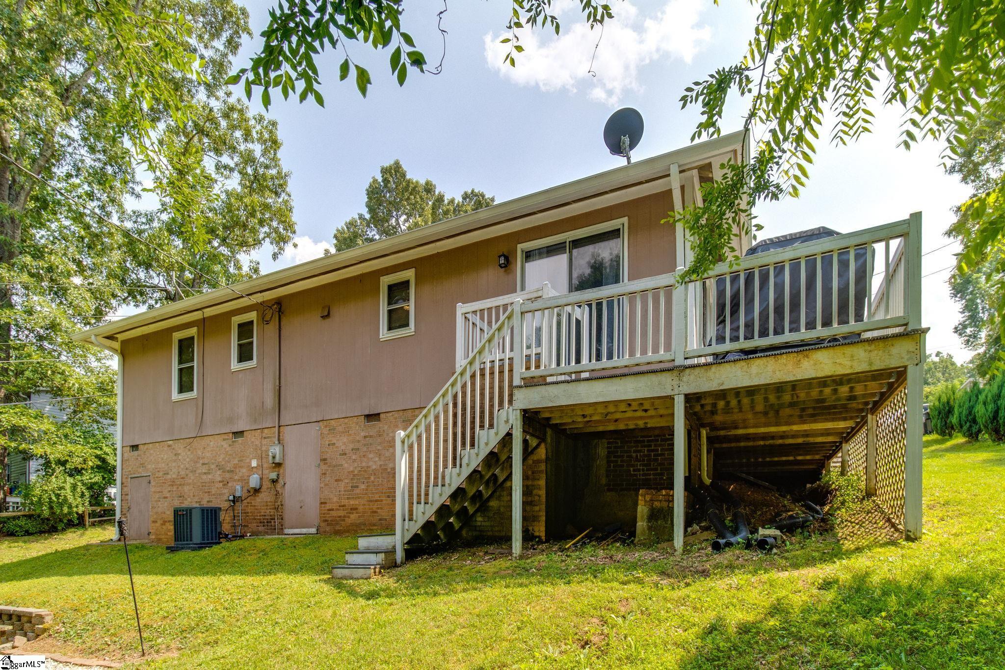 309 Jamestown Road Easley, SC 29640 - Photo 26 of 36