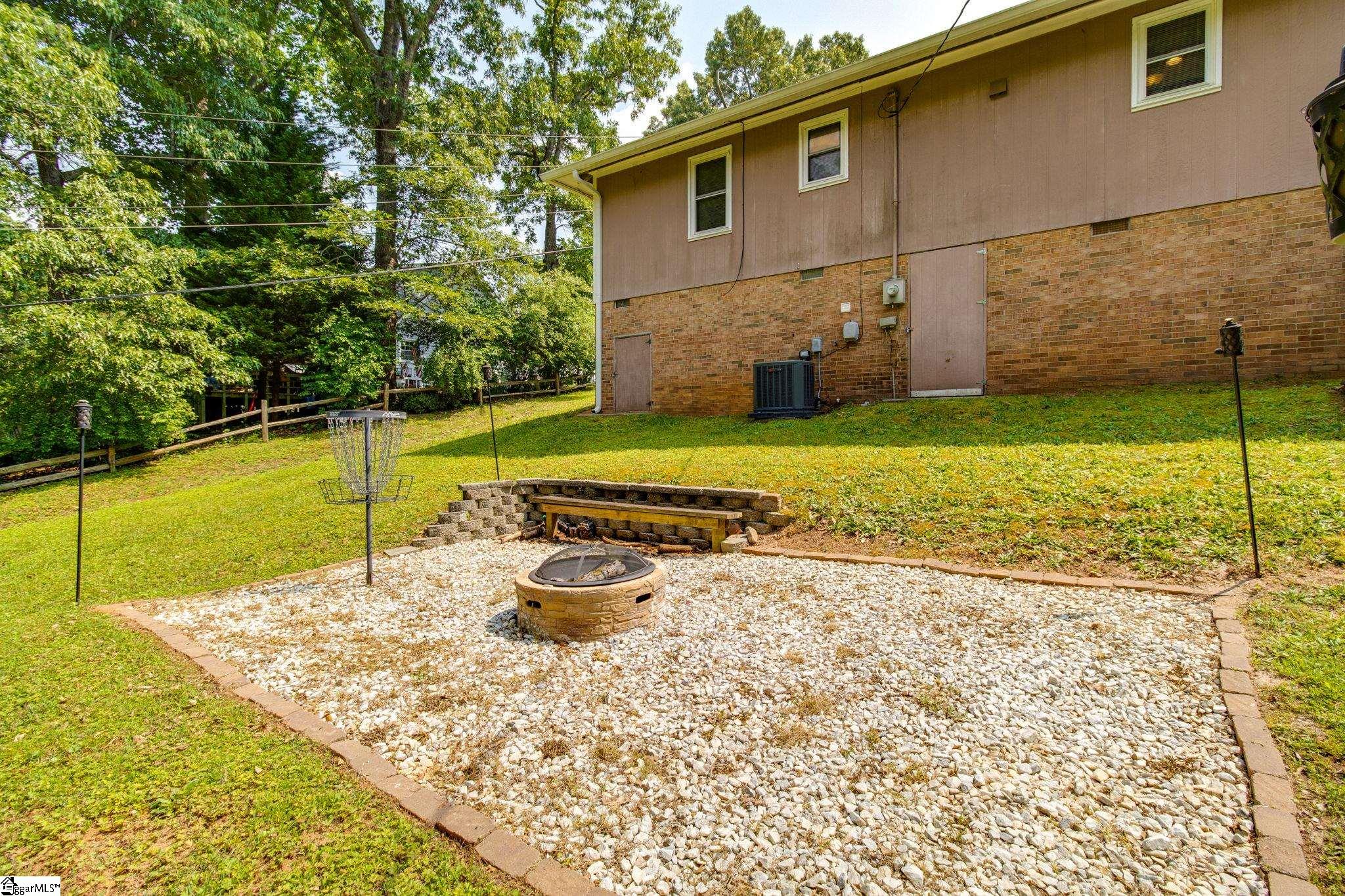 309 Jamestown Road Easley, SC 29640 - Photo 28 of 36