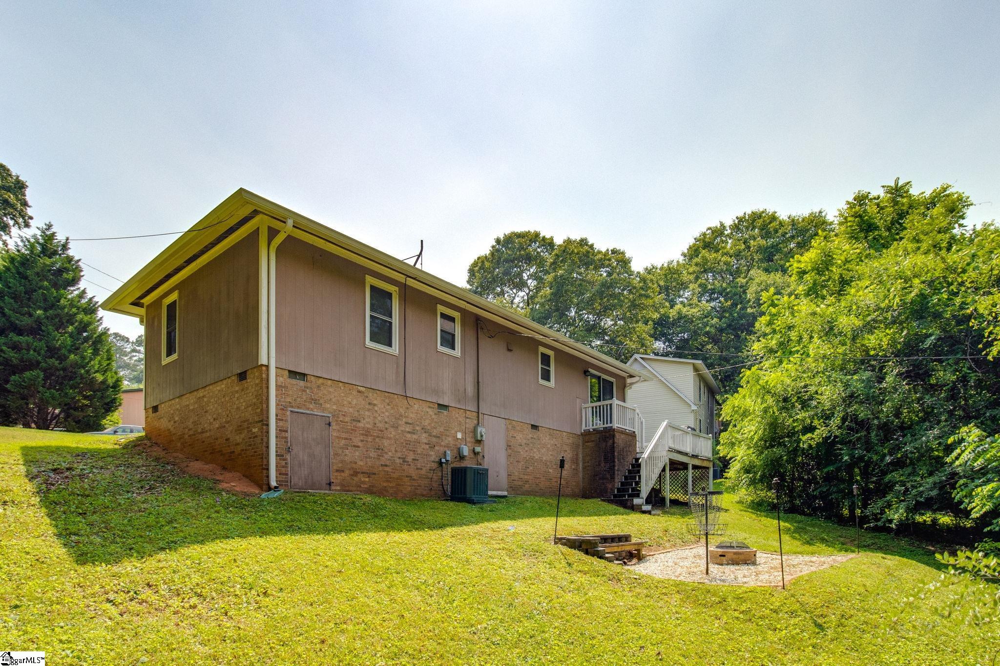 309 Jamestown Road Easley, SC 29640 - Photo 30 of 36