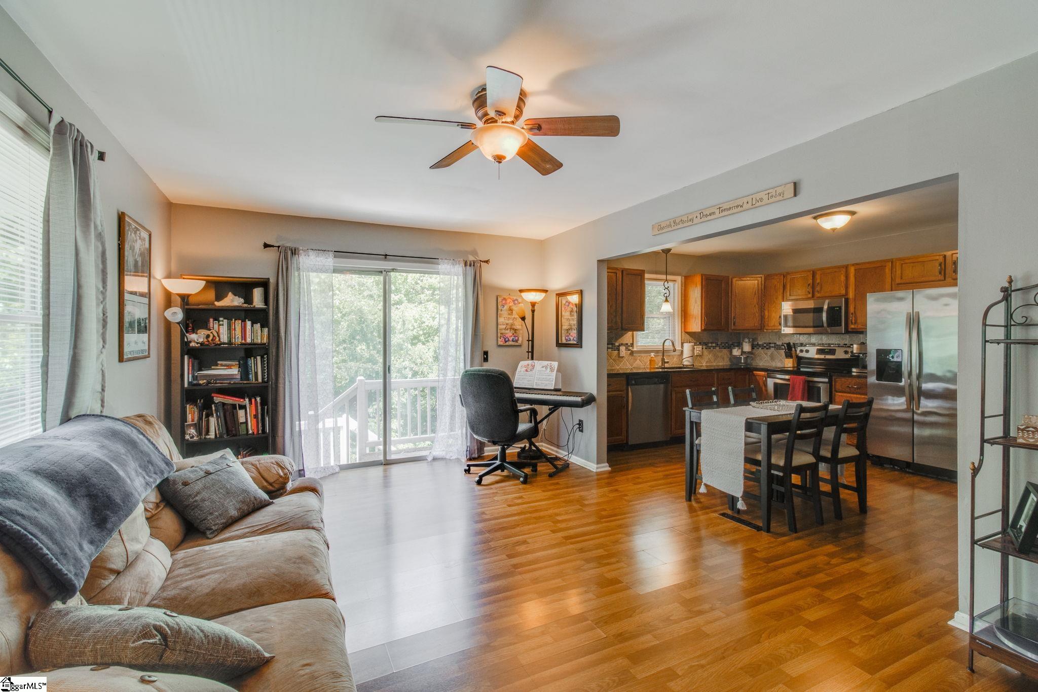 309 Jamestown Road Easley, SC 29640 - Photo 5 of 36
