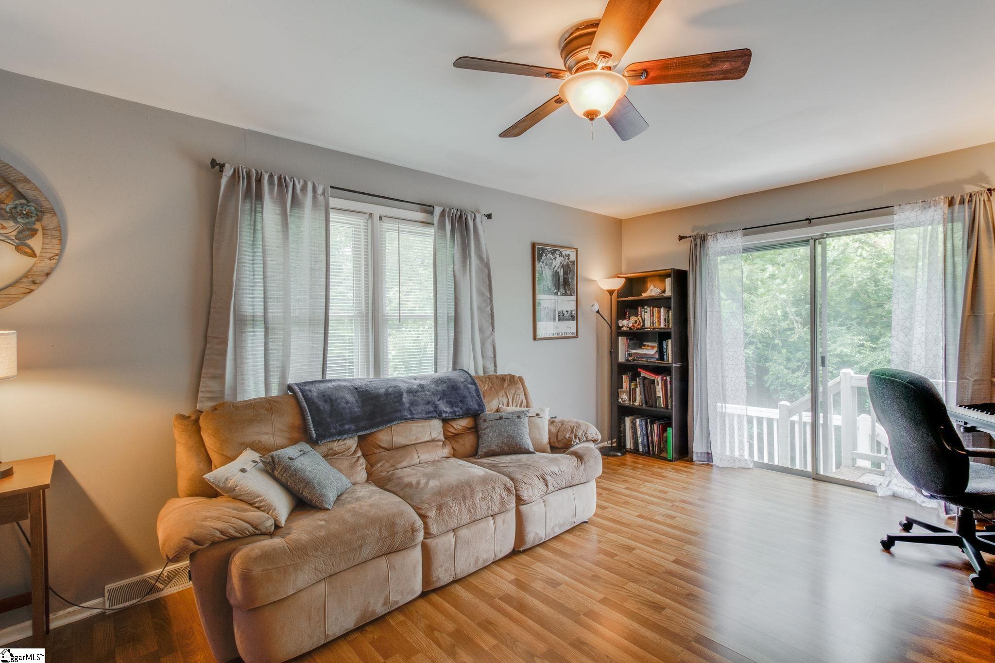 309 Jamestown Road Easley, SC 29640 - Photo 10 of 36