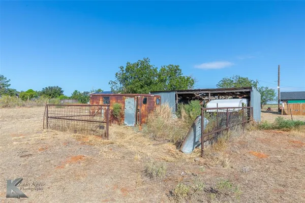 $219,000 | 217 County Road 370, Sweetwater, TX 79556