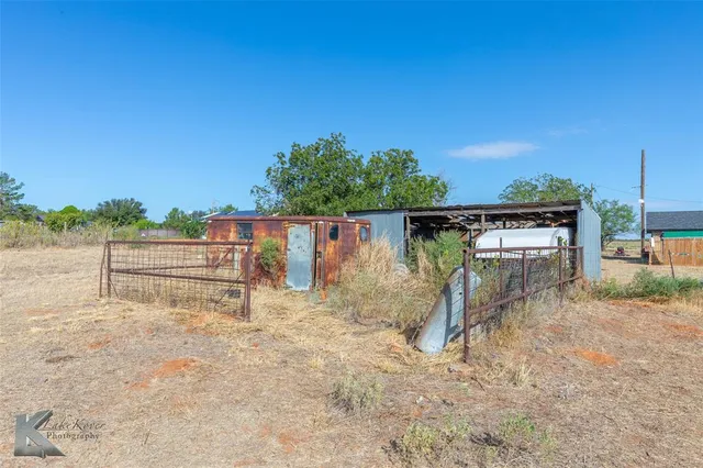 $229,000 | 217 County Road 370, Sweetwater, TX 79556