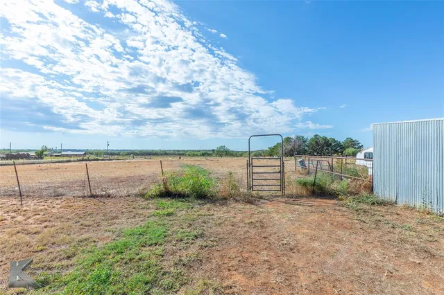 $229,000 | 217 County Road 370, Sweetwater, TX 79556