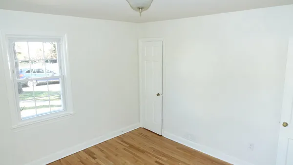 $3,000 | 1926 North Underwood Street, Arlington, VA 22205