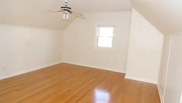 $3,000 | 1926 North Underwood Street, Arlington, VA 22205