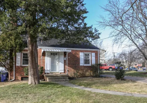 $3,000 | 1926 North Underwood Street, Arlington, VA 22205