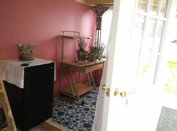 $3,000 | 1926 North Underwood Street, Arlington, VA 22205