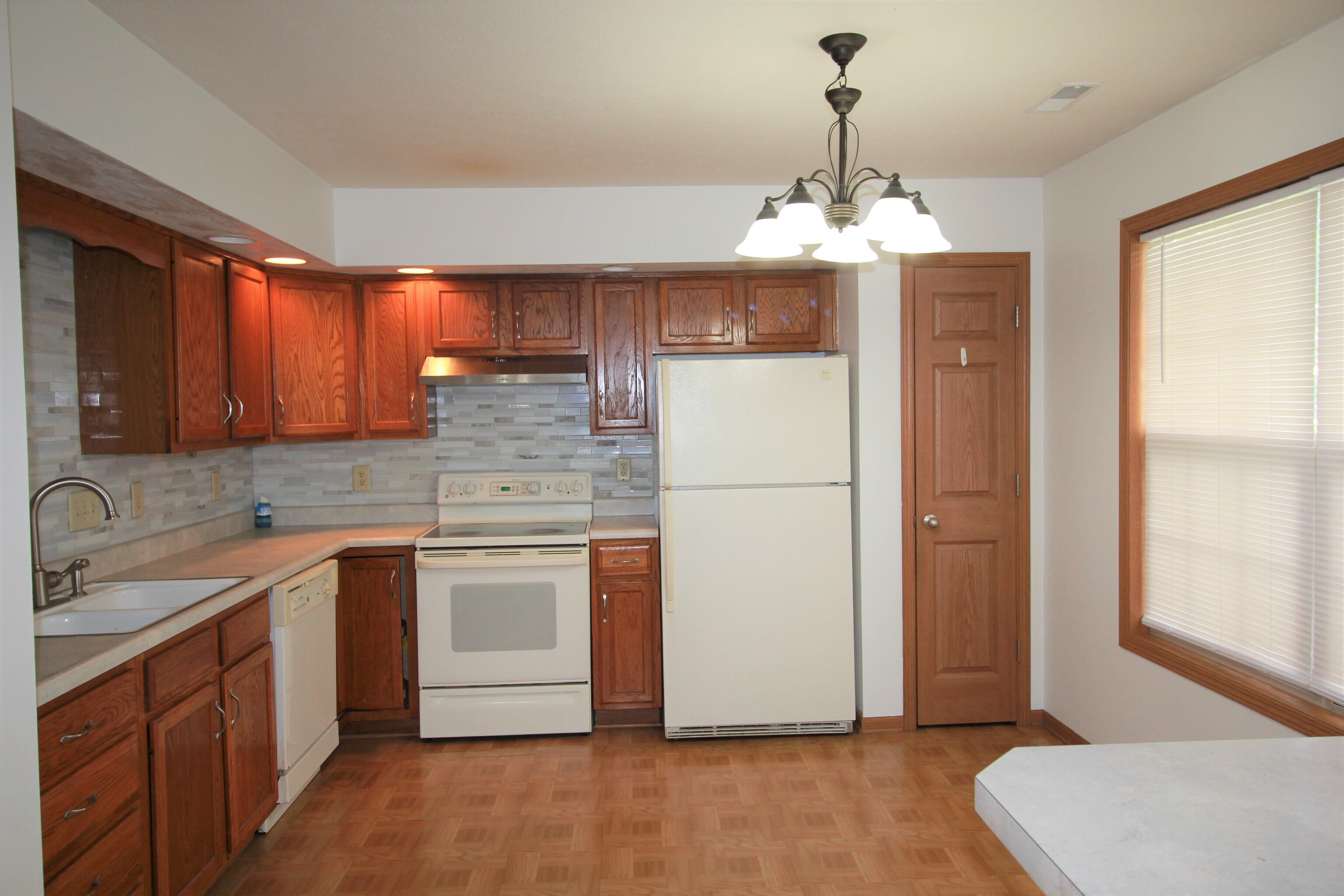 7808 Rahke Road Indianapolis, IN 46217 - Photo 9 of 24 Gallery Image 9